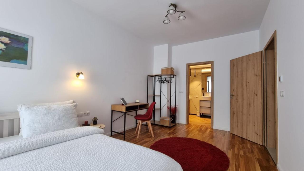 브라쇼브 Penthouse Cosmopolit 아파트 외부 사진